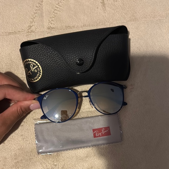 Ray-Ban Navy Sunglasses with Black Case